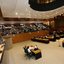 Imagem do plenário da Alepe, é possível ver os deputados posicionados nas laterais em meio a uma parte central