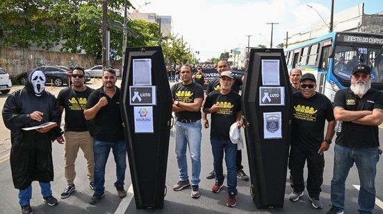 Passeata dos policias civis na quarta-feira (10) - Reprodução redes sociais do Sinpol