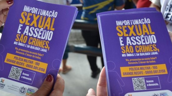 Ação da Polícia Civil começou nesta semana e busca conscientizar sobre a importunação sexual nos ônibus - Divulgação