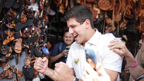 João Campos ganha em primeiro turno a disputa pela Prefeitura do Recife e bate recorde de intenção - Rodolfo Loepert/Frente Popular do Recife