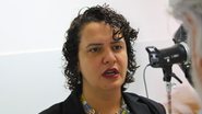 Regina Lemos de Andrade explicou aos novos prefeitos caminho das pedras, no seminário da Amupe - Foto: Yan Lucca / Jamildo.com