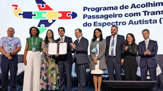 Silvio Costa Filho no lançamento do programa de acolhimento do passageiro com transtorno do espectro autista (TEA)
						
						
						Antônio Cruz/Agência Brasil