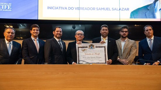 Vicente Jorge foi prestigiado até pelo presidente do Banco do Nordeste, Paulo Câmara
					
					
					Tárcio Porfírio/Divulgação