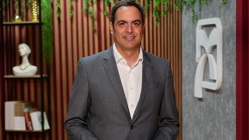 Paulo Câmara volta à presidência do Banco do Nordeste após indicação de Lula