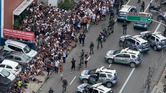 Cenas de violência foram registradas em vários pontos da cidade - Foto: Reprodução / Redes Socias