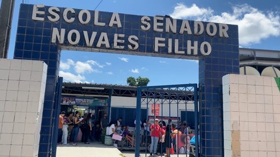 Escola Senador Novaes Filho está interditada desde março de 2024 - Reprodução