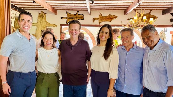 Raquel Lyra participou de almoço com Kassab, Mirella, Rodrigo Pinheiro, André de Paula e outros políticos - Divulgação