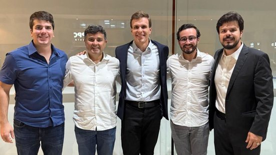 Irmãos da família Coelho e Da Fonte reunidos em Brasília durante oficialização da federação partidária União Progressista. - Divulgação