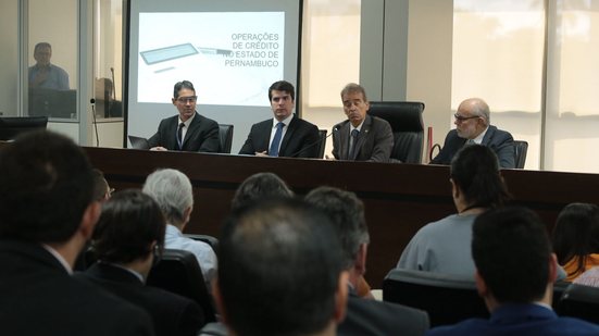 Oposição diz na Alepe que governo já tem autorizações superiores ao novo pedido de empéstimo - Divulgação