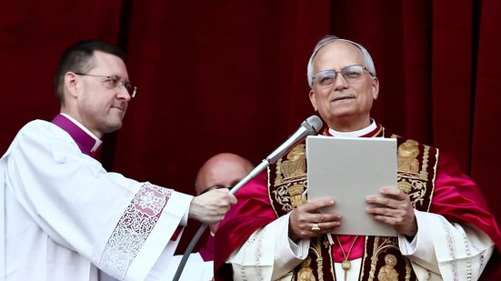 Papa Leão XIV, Robert Prevost, em primeiro pronunciamento - Foto: REUTERS/Yara Nardi