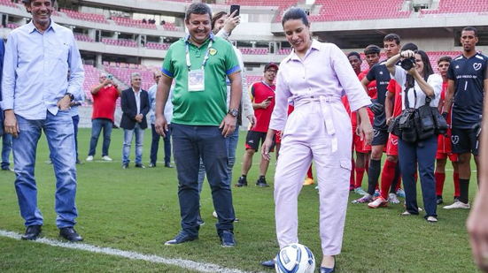 Pernambuco recebe investimento inédito em infraestrutura esportiva! Serão 203 novas Areninhas espalhadas pelo estado, com infraestrutura e iluminação em LED - Divulgação