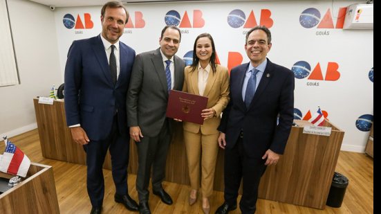 Zanella, em Brasília, ao lado de Beto Simonetti, do Conselho Federal da OAB - Divulgação