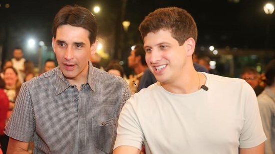 Ministro Silvio Costa Filho (Republicanos) e prefeito João Campos (PSB) dividem agenda no Recife - Wesley D’Almeida