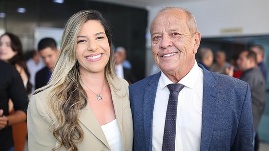 Marcílio Régio e Licia Maciel, prefeito e vice de Goiana, enfrentará desafio de governar Goiana com 15% do orçamento - DIVULGAÇÃO/ PREFEITURA DE GOIANA