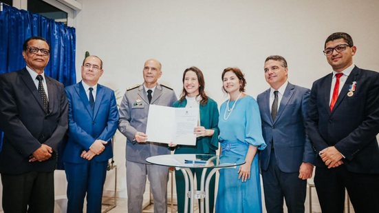 Momento da assinatura dos aditivos - Janaína Pepeu/Secom