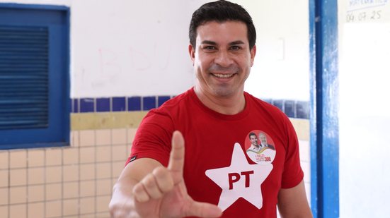 Deputado federal Carlos Veras, presidente estadual do PT em Pernambuco - DIVULGAÇÃO