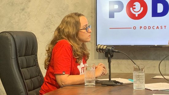 Vereadora Kari Santos entrevistada no PodJá - JAMILDO.COM