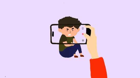 Crianças estão cada dia mais expostas às redes sociais - Reprodução