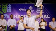 João Campos assinou ordem de serviço de novo habitacional na segunda - Edson Holanda/ Prefeitura do Recife