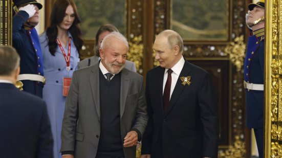 Lula com Putin, em visita à Rússia - Internacional