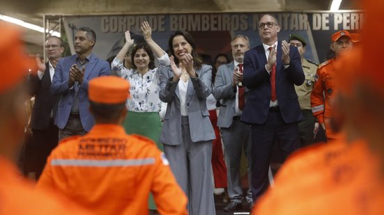 Raquel Lyra participa de conclusão de novos bombeiros - Ed Machado/Seplag