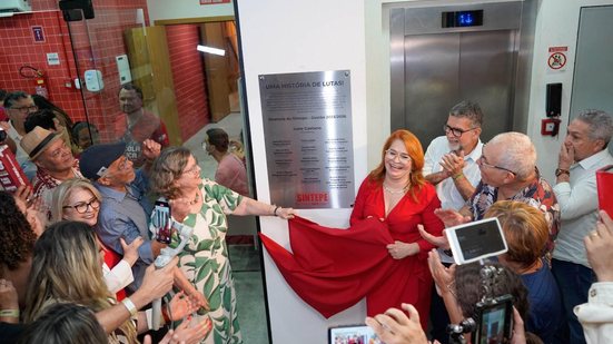 Com dois mil metros quadrados de área construída, novo o prédio é uma senhora casa nova
					
					
					Pericles Chagas/Sintepe