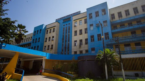 Fachada do Hospital Barão de Lucena