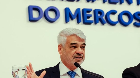 Humberto Costa foi eleito presidente do Parlasul - Roberto Stuckert