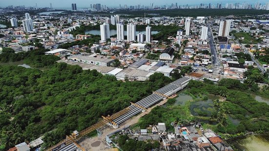 Ponte Júlia Santiago tem investimento de R$ 106 milhões, com ajuda da Caixa via FGTS - Diego Nigro/Prefeitura do Recife