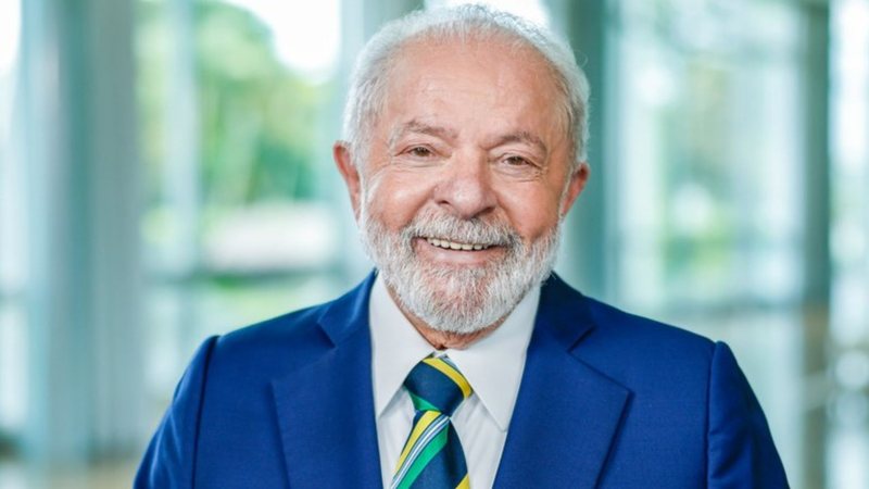 Lula comemora aprovação no Senado da isenção do Imposto de Renda para quem ganha até R$ 5 mil