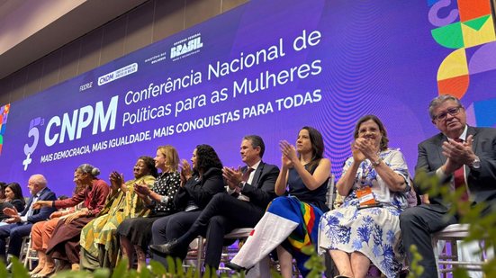 Raquel Lyra e Teresa Leitão na Conferência Nacional de Políticas para as Mulheres
