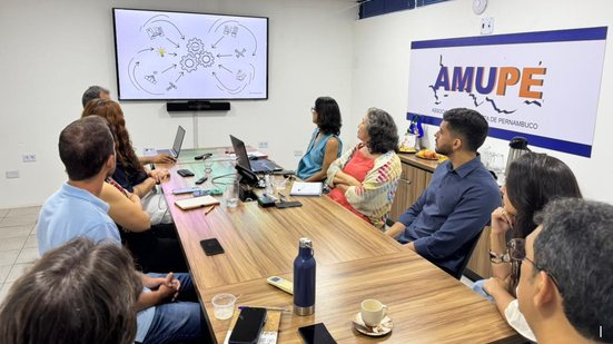 Imagem Amupe cria setor de engenharia e arquitetura para apoiar municípios
