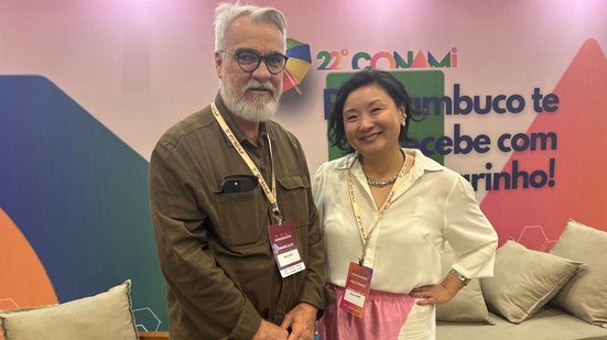 Jamildo Melo e a professora Stella Hiroki no evento