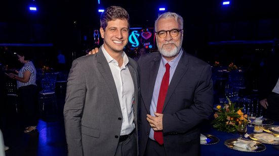 Prefeito do Recife, João Campos, e Jamildo Melo