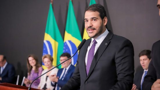 Jorge Messias é cotado para assumir o STF