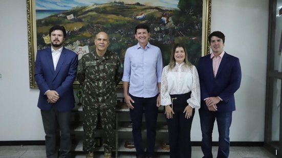 Simão se reúne com Comando Militar do Nordeste