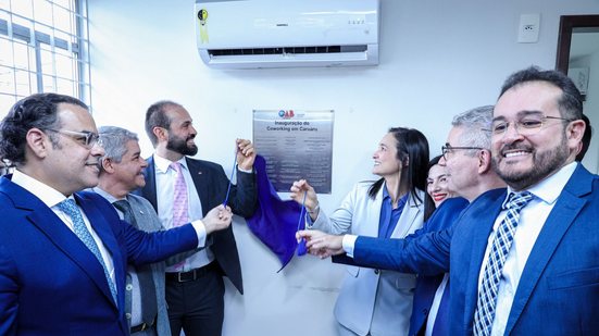 A cerimônia contou com a presença da presidente da OAB-PE, Ingrid Zanella, e do presidente da OAB Caruaru, Ranieri Coelho, marcando a entrega de infraestrutura de apoio à advocacia do Agreste. - Foto: Sandokan Xavier/OAB-PE