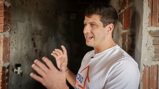 Imagem João Campos lança programa para ampliar acessibilidade em moradias de baixa renda do Recife