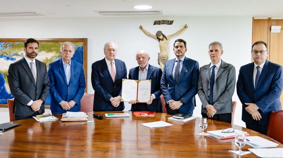 Imagem Lula envia à Câmara pacote para endurecer combate a facções criminosas e pede rapidez na votação