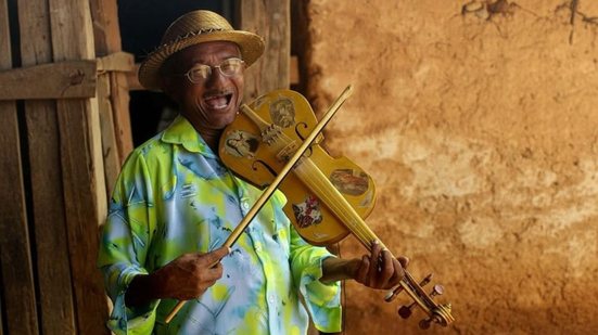 Imagem Alepe homenageia Mestre Salustiano e propõe Dia Estadual da Cultura Popular