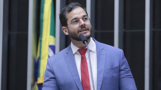 Imagem Túlio Gadêlha realiza votação online para uso de R$ 10 milhões em emendas parlamentares
