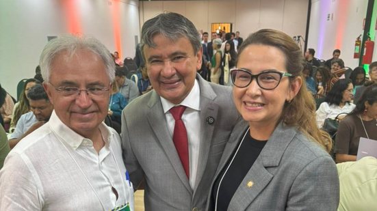 Imagem Débora Almeida discute habitação e destaca importância da construção civil durante fórum em Teresina