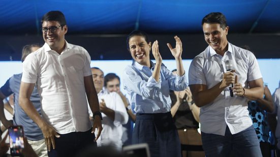 Imagem Raquel Lyra autoriza obras de recuperação da PE-027 e confirma reforma do TI Camaragibe