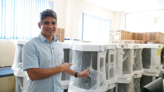 Imagem Renato Antunes monitora obras e instalação de climatização em escolas estaduais de Petrolina