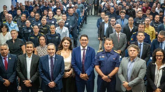 Representantes de órgãos públicos federais e municipais, além de guardas municipais de pernambuco.