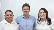 João Campos, Cachoeira e Eliane Soares sorriem lado a lado
