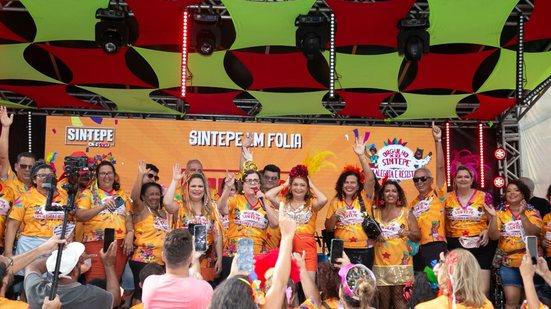 Imagem do bloco do Sintepe em 2024