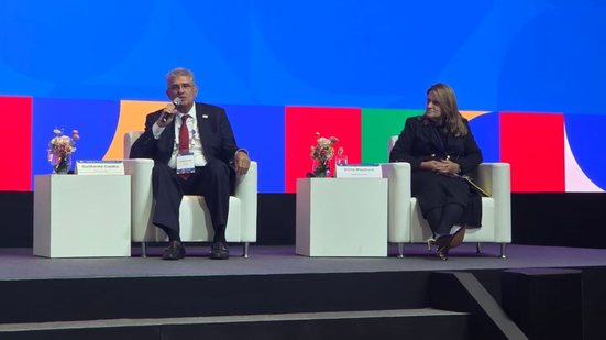 Guilherme Coelho está na comitiva de Lula na Coreia do Sul
						
						
						Divulgação