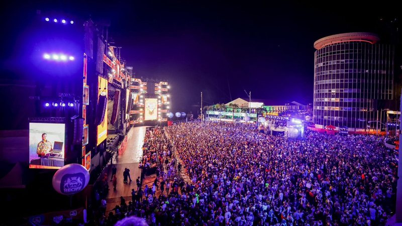 Carnaval Recife 2026: saiba as atrações deste sábado (14) e assista ao vivo festejos