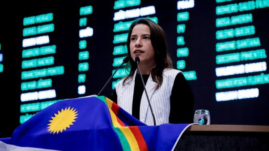 Imagem Raquel Lyra defende união entre os Poderes e diz que "o povo não espera barulho", na abertura do Legislativo